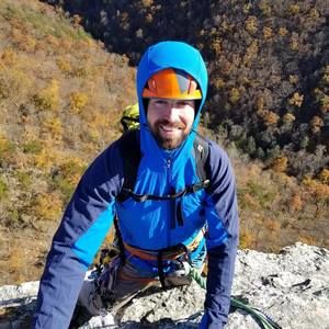 Meet your Posher, Troy